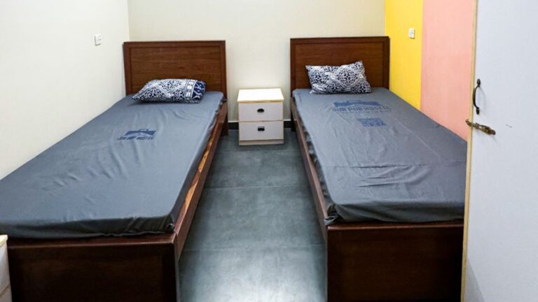 10 Essential Items Every Hostel Resident Must Have