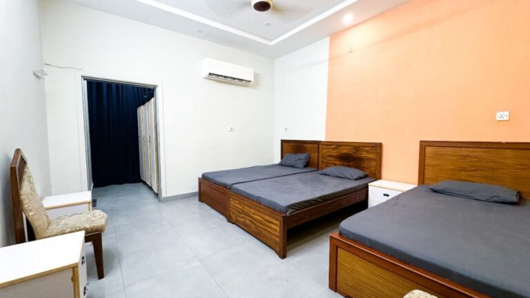 Why do people stay in hostel? 6 Amazing benefits