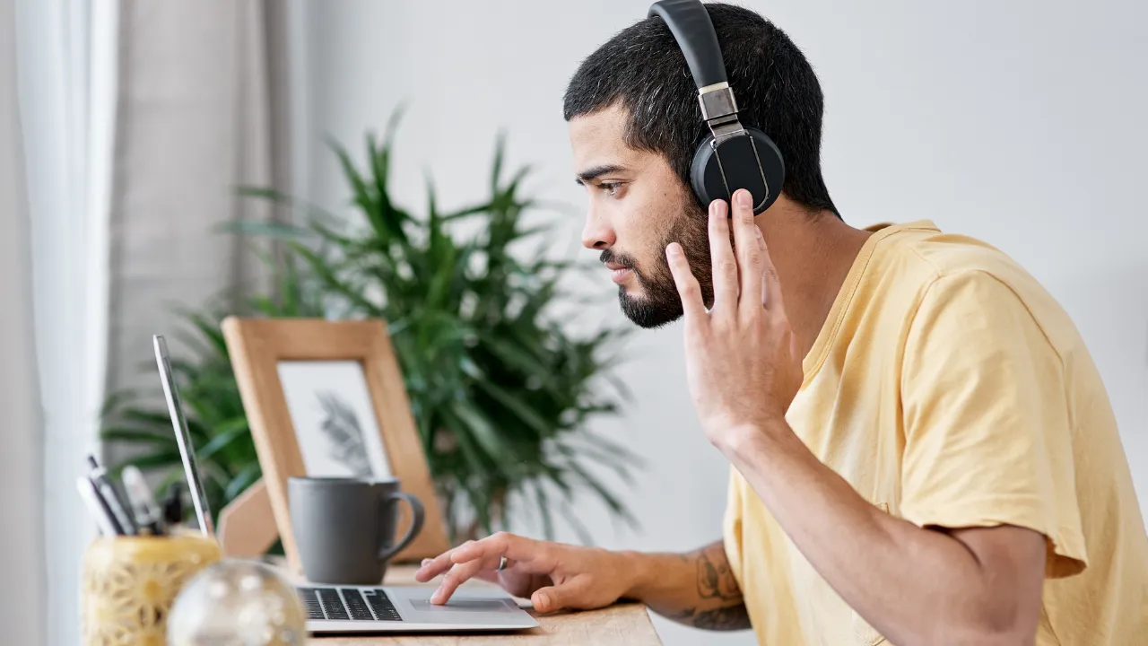 Noise-Cancelling Headphones