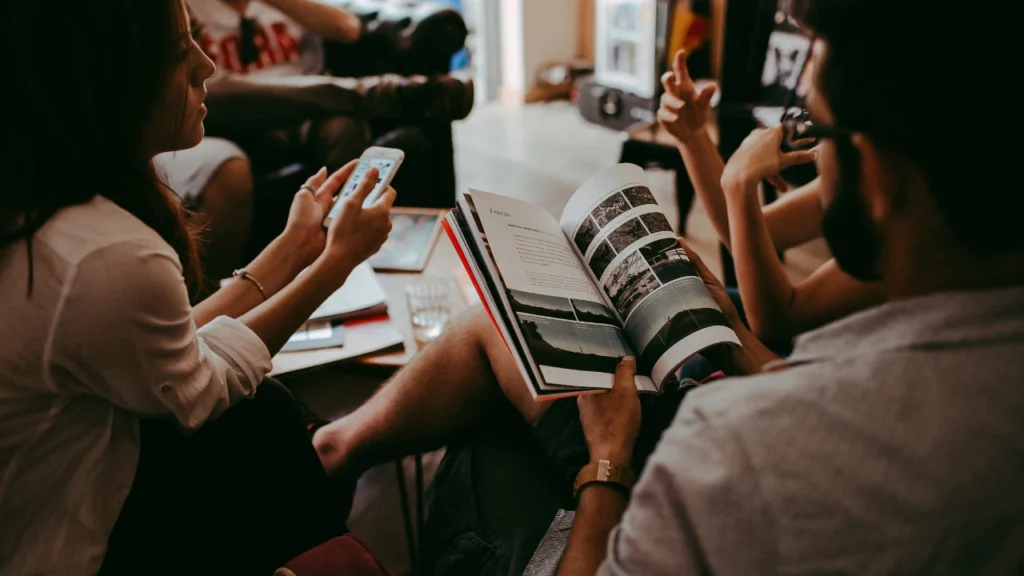 What age group stays in hostels?