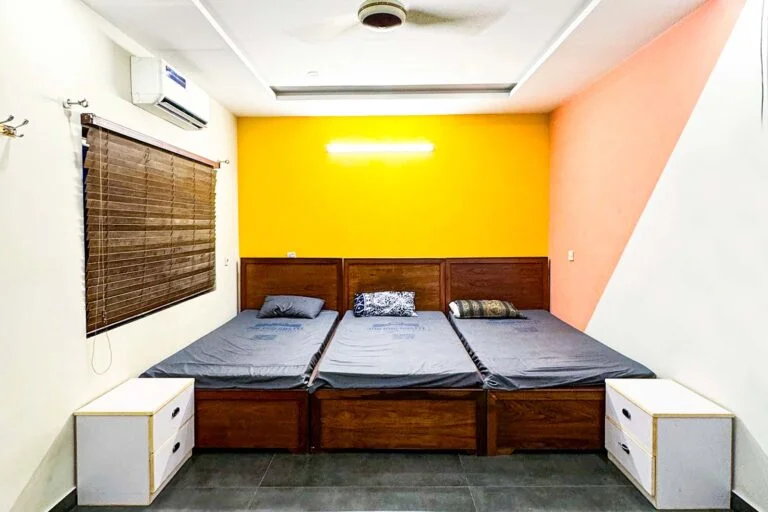 what to look for when choosing a hostel in lahore